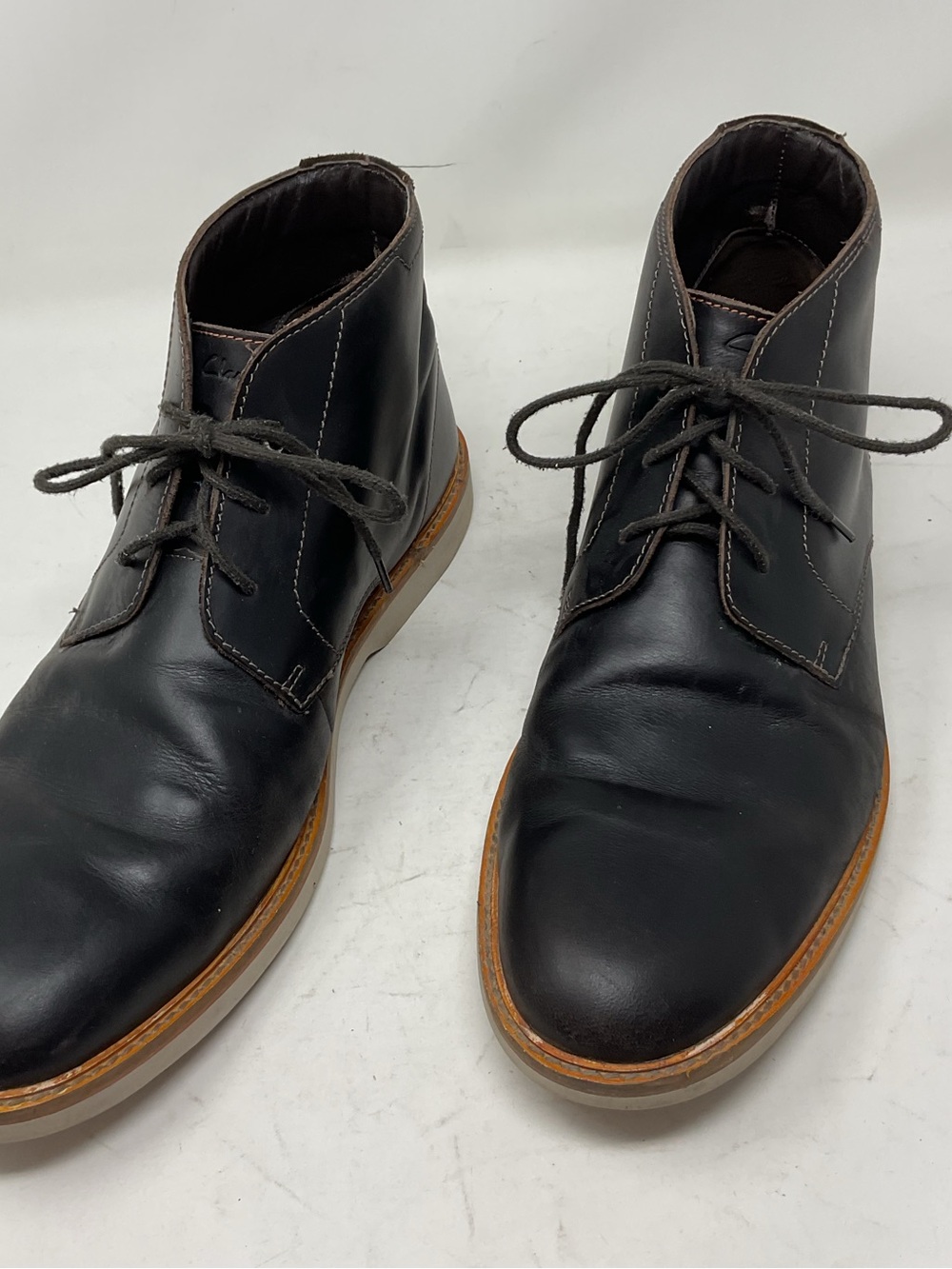 Clarks Men's Brown Leather Chukka Boots with Tan Welt